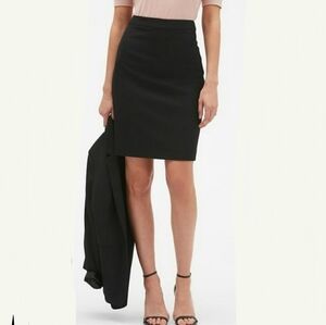 NWOT Black, front pockets pencil skirt